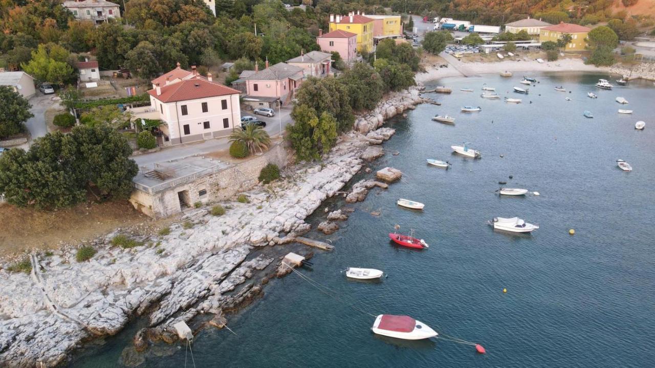 Apartmani Zupanic Koromačno Extérieur photo